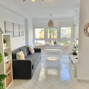 Urbanización Centro Internacional Algarrobo Costa